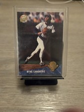 1992 Fleer Ultra - Award Winner Ryne Sandberg #25