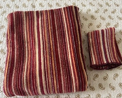 VTG Elegant Home 2 Bath Towels Red Stripes SOFT NEW