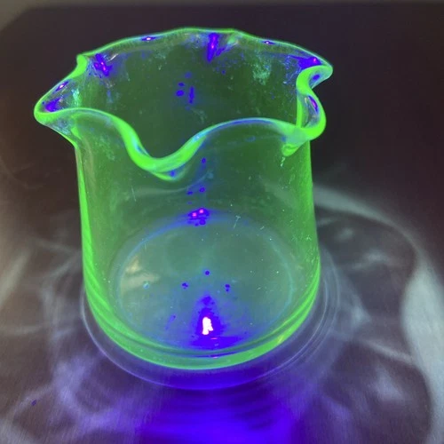 VINTAGE Depression VASELINE URANIUM GLASS TOOTHPICK HOLDER 2.25in Tall