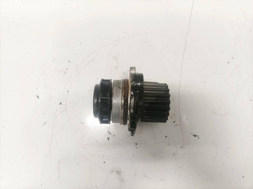 Volkswagen Passat 2003 Water pump 038121019e, Genuine #2202435-31