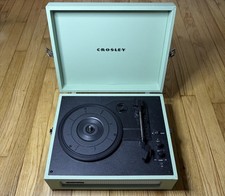 Crosley Voyager Turntable CR8017A Green Bluet...