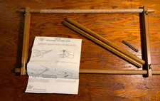 VTG Creative Circle Deluxe Needlepoint Stitchery Frame 18’’x 10’’ Oak Wood Loom