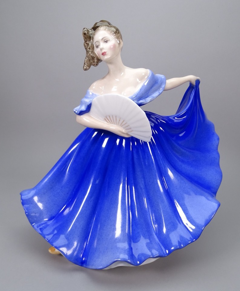 Royal Doulton Bone China Figurine Elaine HN2791 Modelled By Peggy ...