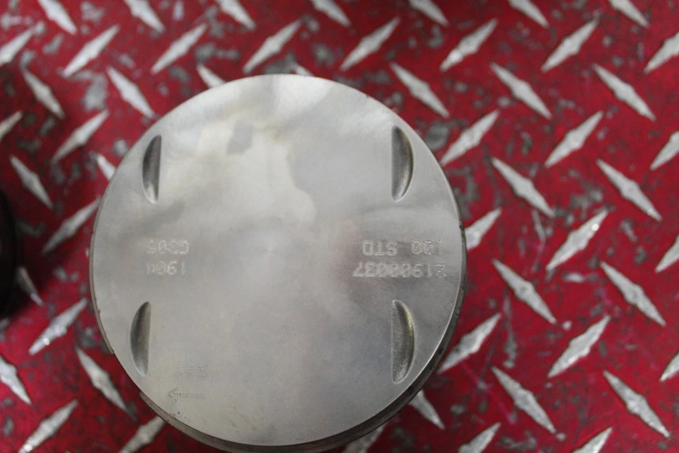 Harley Road Glide 2018 107 cilindros jarras y pistones M8 Milwalkee ocho RG45 Foto 3 de 4