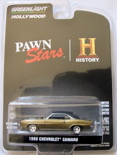 1969 Chevrolet Camaro  gold met.  "Pawn Stars"  / Greenlight Hollywood 1:64  - Picture 1 of 2