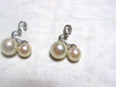 Vintage Signed Ciner Faux  Pearl Clip Earrings Silver Tone