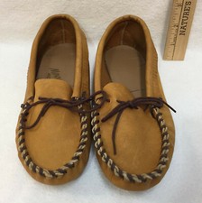 Minnehaha Moccasins Shoes Brown Leather Kids Size 10 Vintage Slip On Soft Sole
