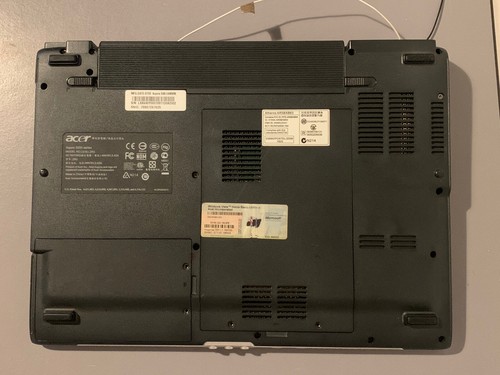 Acer Aspire 5050-3371 ZR3 | Laptop | AMD Turion 64 | ~ Untested ~For Parts - Picture 6 of 8