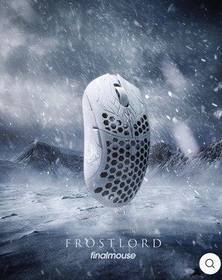 FinalMouse ULX Frostlord Size Classic (Large) mouse in hand 