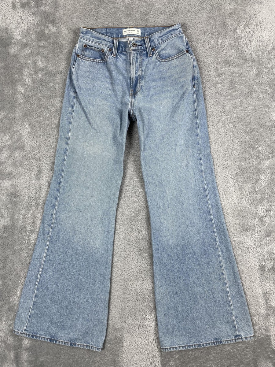 Abercrombie & Fitch Baggy Boot Jeans Womens 25L Light Wash Mid