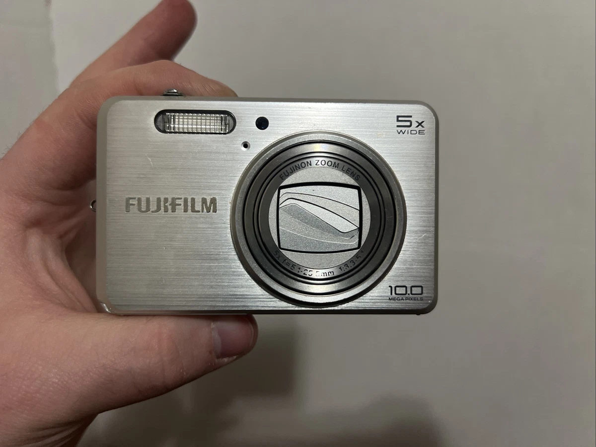 FUJIFILM FinePix J150w シルバー Fujifilm FinePix J150w Point and Shoot Digital Camera