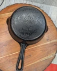 Vintage SBL Griswold #5 Erie PA 724K cast iron Skillet 8" across double pour