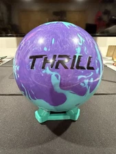 Motiv Max Thrill Hybrid 15 Lbs Bowling Ball - NIB