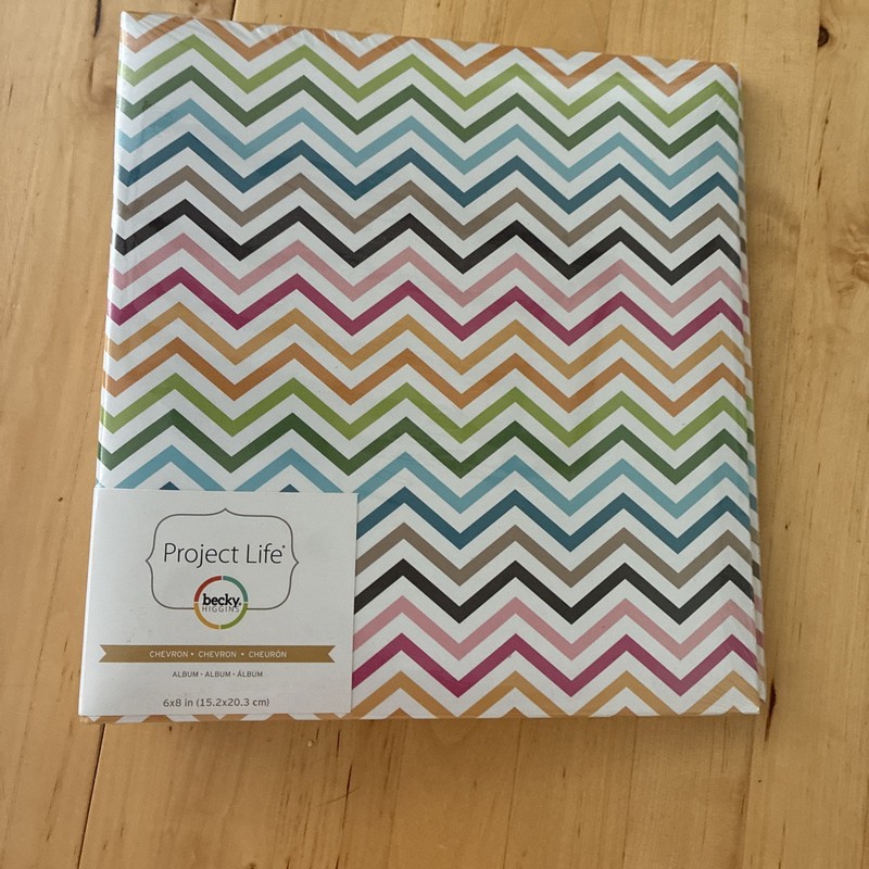 Project Life by Becky Higgins American Crafts 6x8 D-Ring Scrapbook Album Chevrol