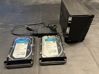 Synology NAS 225 6GB Memory 2 x 2TB HDD Used Excellent