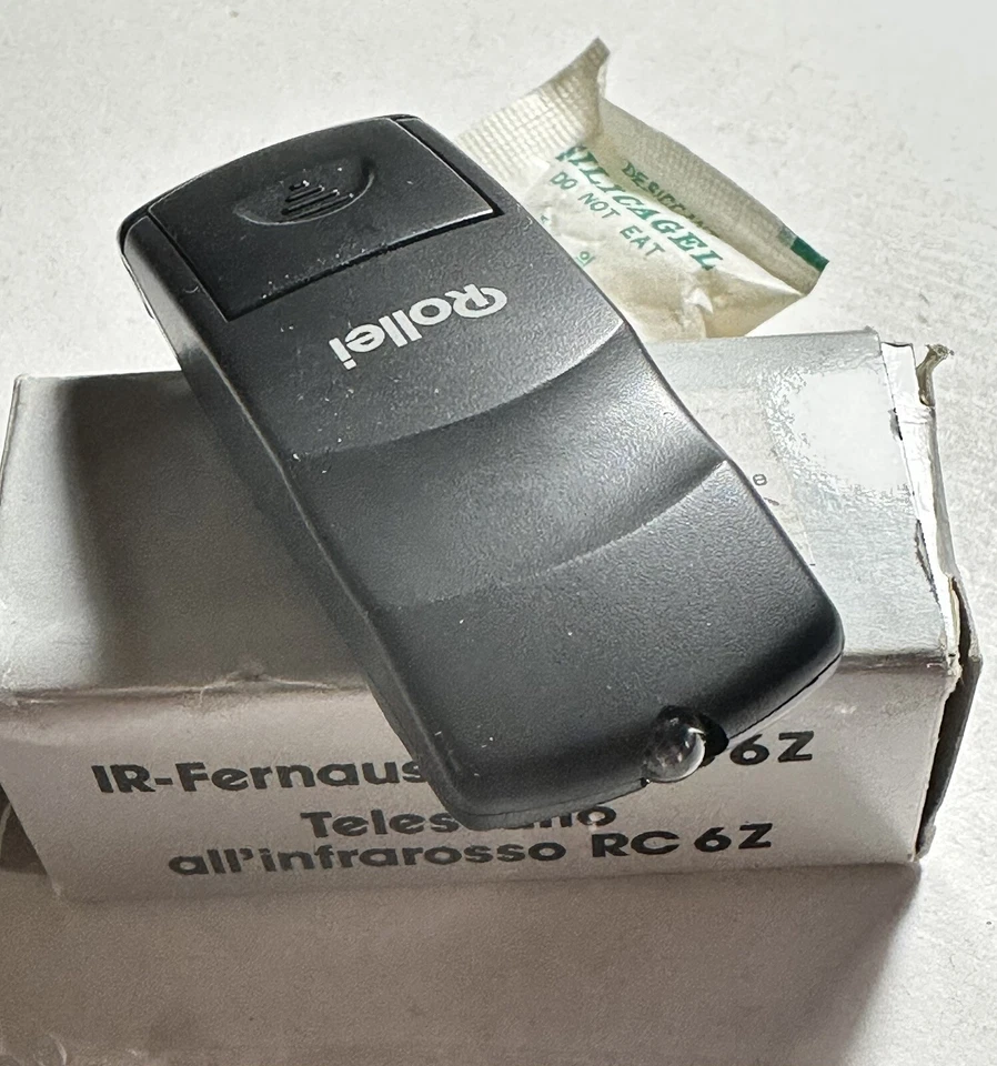 Rollei Remote Release Ir RC 6Z Remote Control Boxed New Old Stock - Image 4 of 4