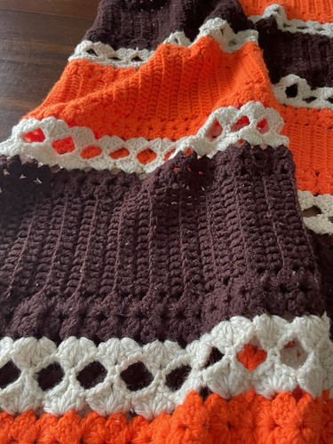 Vintage 1970’s Hand Crocheted Brown,Orange & White Colored Afghan Throw - Picture 5 of 10