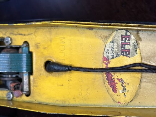 1920s KoKoMo Electricar Vintage Metal Race Car Toy w/ Driver, Original Paint - Picture 6 of 12
