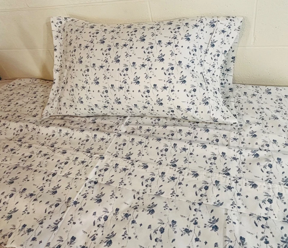 Threshold 100% Cotton Flat Sheet & 1 Pillowcase White/Blue Floral TWIN XL - Image 4 of 4