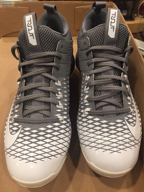 New Mike Trout Men's NIKE Baseball Cleats Size 8 - Grey And White | eBay