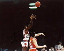 KEITH SMART SIGNED 8x10 PHOTO HIT GAME WINNING SHOT INDIANA HOOSIERS BECKETT BAS