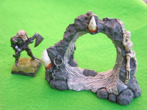 DUNGEON STUFF, PAINTED RESIN MULTI-LISTING - Picture 5 of 11