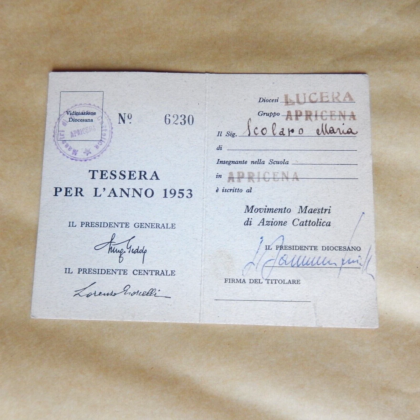 Foto 2 di 2