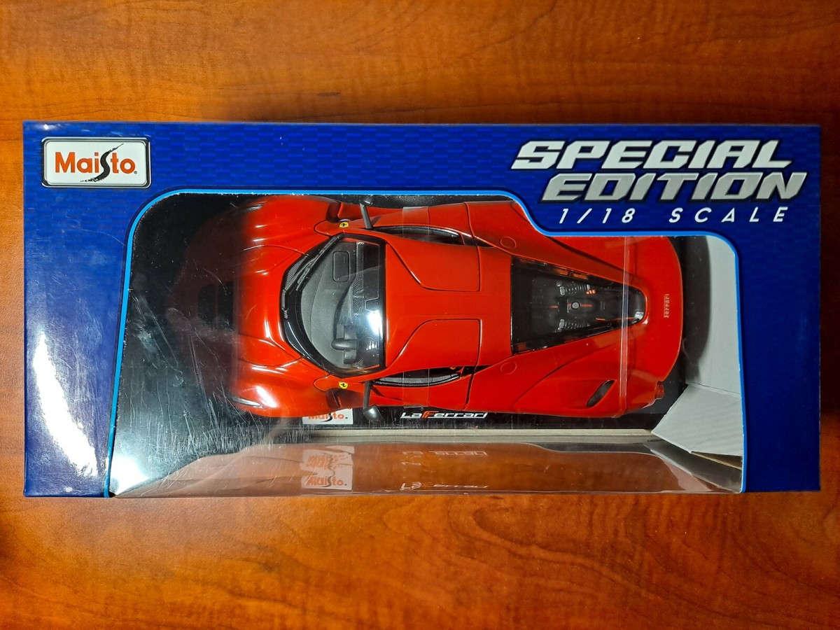 Maisto 1 : 18 laferrari red ferrari special edition by Maisto