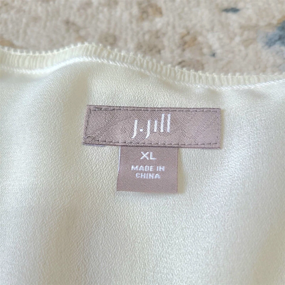 J. Jill Cream Short Sleeve Blouse Women Size XL 100% Silk Romantic Victorian - Image 3 of 4