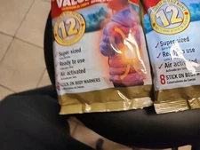 16 HotHands Stick On Body Warmers Super Sized Air Activated Hunt Fish Ski Skate