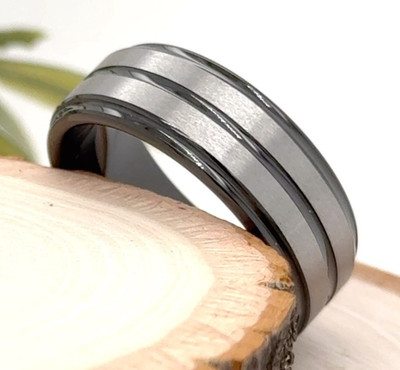Brushed Silver Stripe Inlay Christmas Gift Ring 8mm Polished Black Tungsten Band