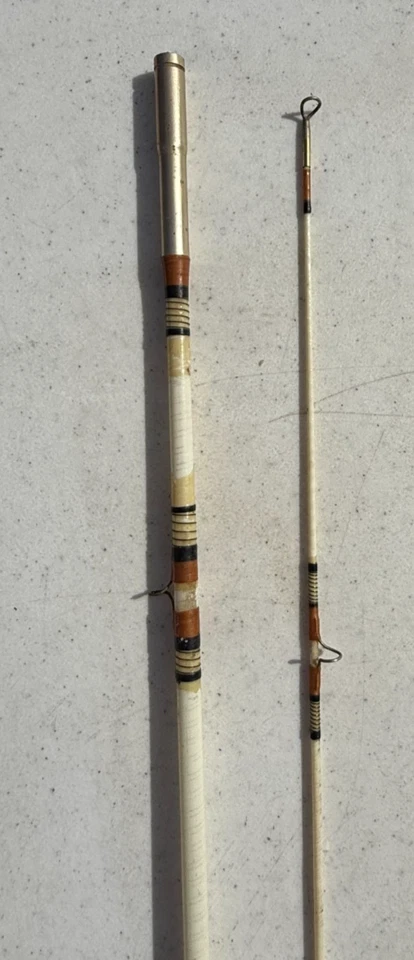 Caña de pescar Shakespeare Wonderod 7'8" 2 piezas Guías sólidas vintage Foto 3 de 4