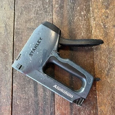 Stanley TR250 Heavy Duty Staple and Brad Nail Gun