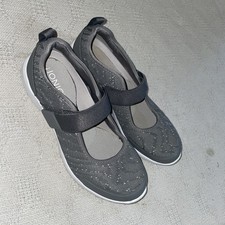 Vionic Athleisure Womens Mary Jane  s Size 7 M Gray Fabric Active Comfort Casual