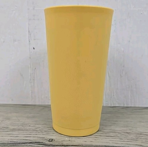 Bicchiere vintage Tupperware in plastica verde e gialla 12 oz - set di 3 - Foto 9 di 13