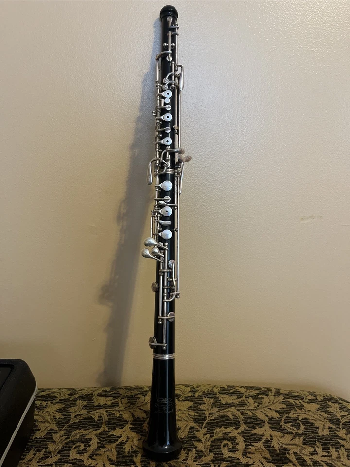 Oboe Buescher Aristocrat - NECESITA AJUSTE PERO JUEGA. LEER DESCRIPCIÓN Foto 3 de 4