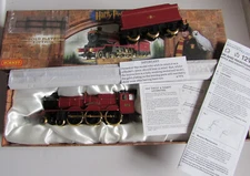 Hornby R2301 Hogwarts Express 18CT. Gold plated Hogwarts Castle MINT UNRUN