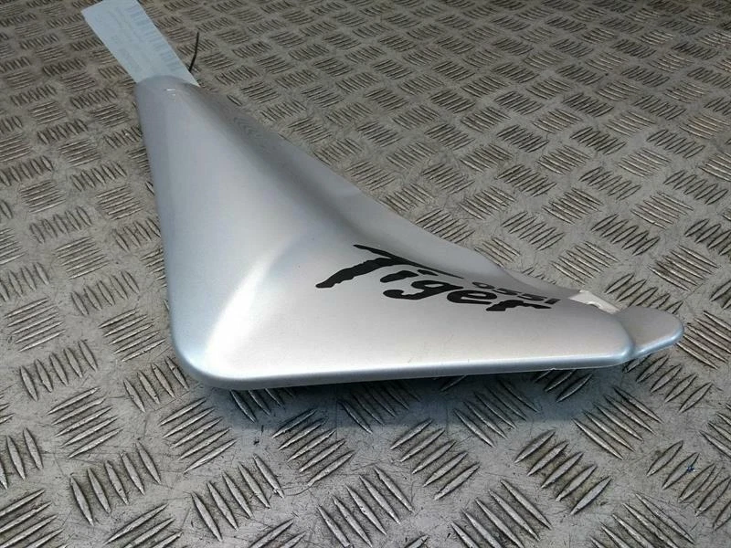 Triumph TIGER 955 (2000-2006) Side Panel Right #07 - Image 2 of 4