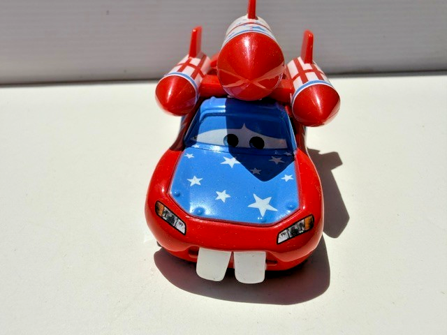 Daredevil Lightning McQueen # 28 - RARE 2010 Disney Pixar Cars