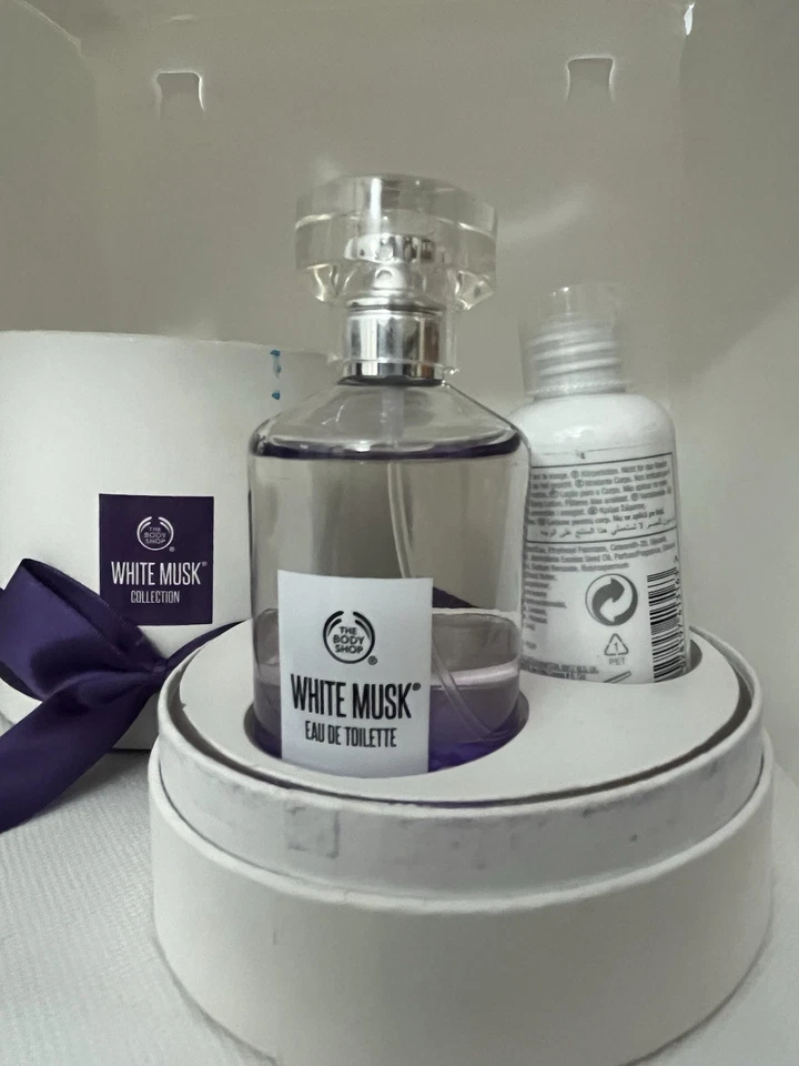 The Body Shop White Musk Eau de Toilette Spray 2 Oz/60 mL Perfume Conjunto de Presente - Imagem 2 de 4