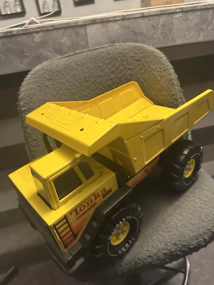 Camión de volteo Tonka Mighty diésel vintage acero prensado 1993 ¡RARO! Foto 2 de 4