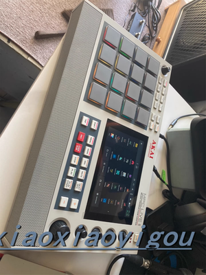 AKAI Professional MPC LIVE II 2 Retro Edition Music Production
