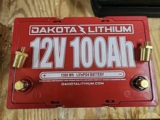 Dakota Lithium 12v 100Ah Deep Cycle LiFePO4 Battery & 10A Charger 10 Yr Warranty