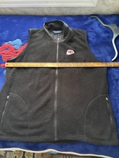 Men's XXXLBlack Sleeveless Zip Closure Kansas City Chiefs Vest BY Cutter & Buck