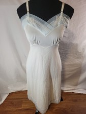 Vtge Luxite By Holeproof White W/ Light Blue Trim Size 32 Nightgown