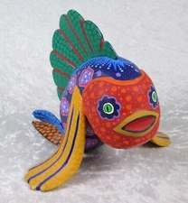 Zeny Fuentes Y Reyna Painted Wood Carved Fish Figurine Oaxaca Mexico Arts Wooden