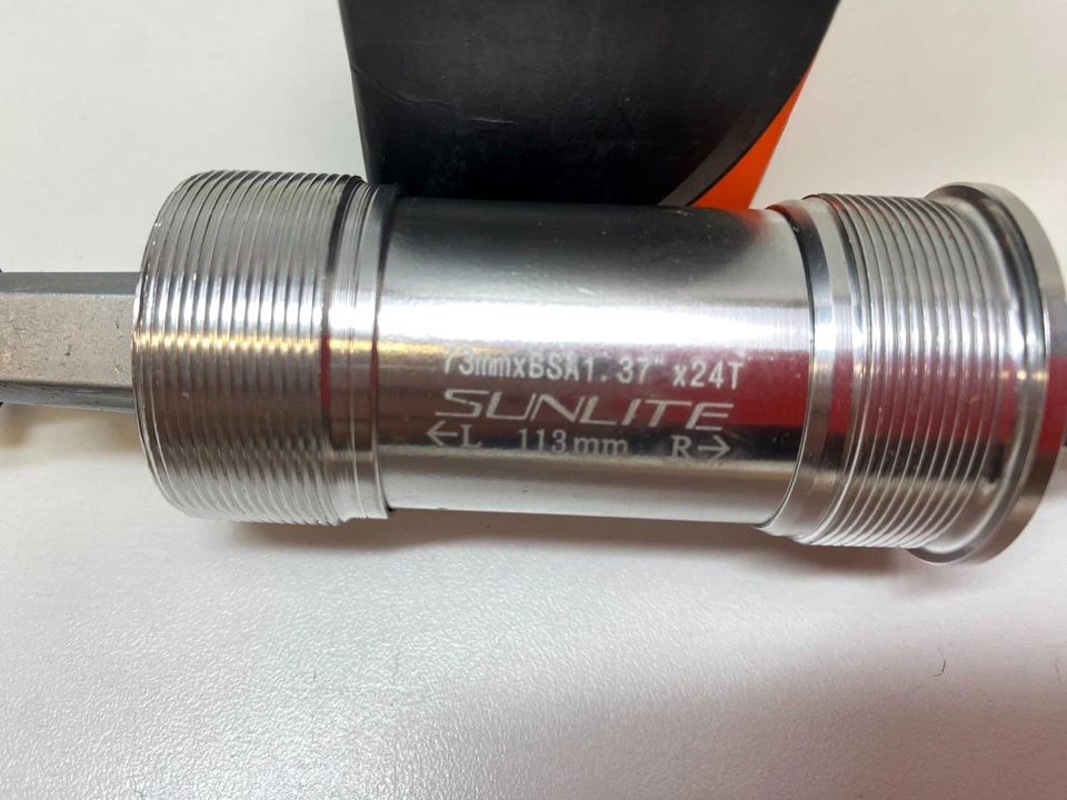 new SUNLITE SL-55 Sealed BOTTOM BRACKET 73 x 113.5 English 1.37x24t #22 - Image 3 of 4