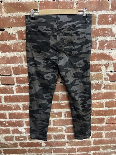 Democracy Ab Solution Camo Pants Side Zip Pockets Jeggings Elastic Waist Sz 10 - Picture 2 of 3