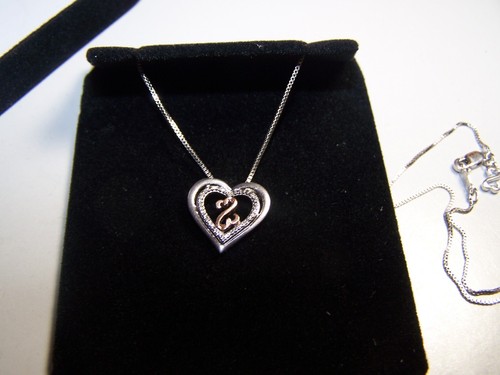 KAY JEWELERS JANE SEYMOUR 10KT GOLD& STERLING DIAMOND OPEN HEARTS NECKLACE - Picture 3 of 9