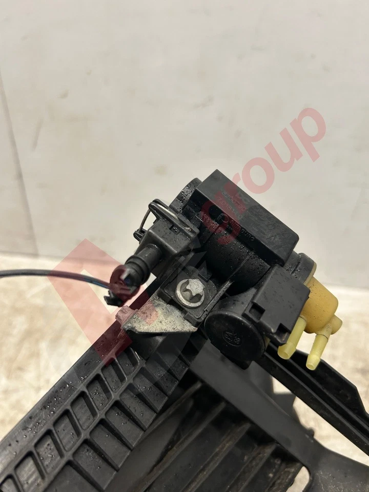 MERCEDES A KLASSE (2012-2018) OEM LUFTFILTERKASTEN MIT MAF SENSOR A6070900301 - Bild 4 von 4